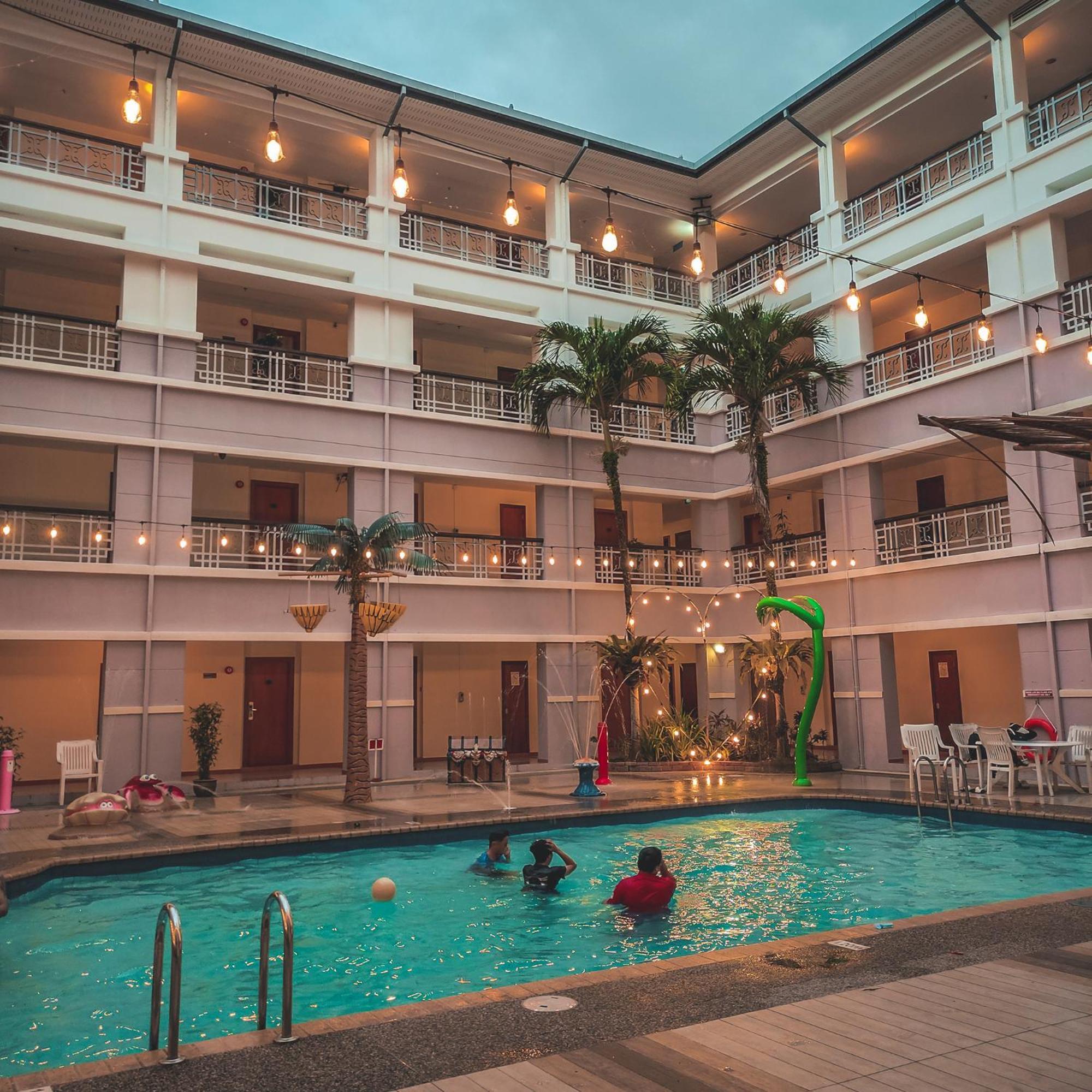 Starlodge Kampong Jerudong Exteriér fotografie